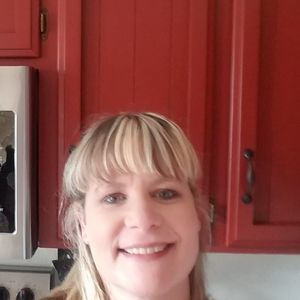 Meet your Posher, Holly